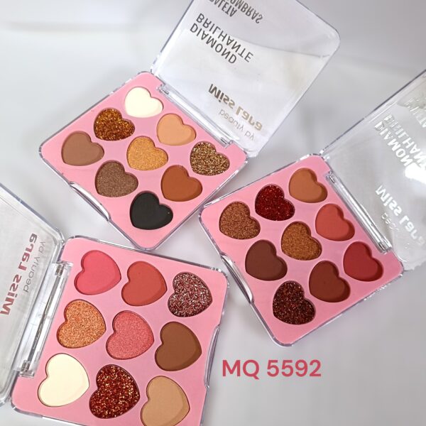 SOMBRAS MISS LARAX24U
MQ5592